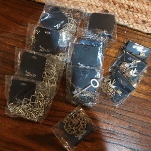 ▪️12 Pieces of Costume Jewelry